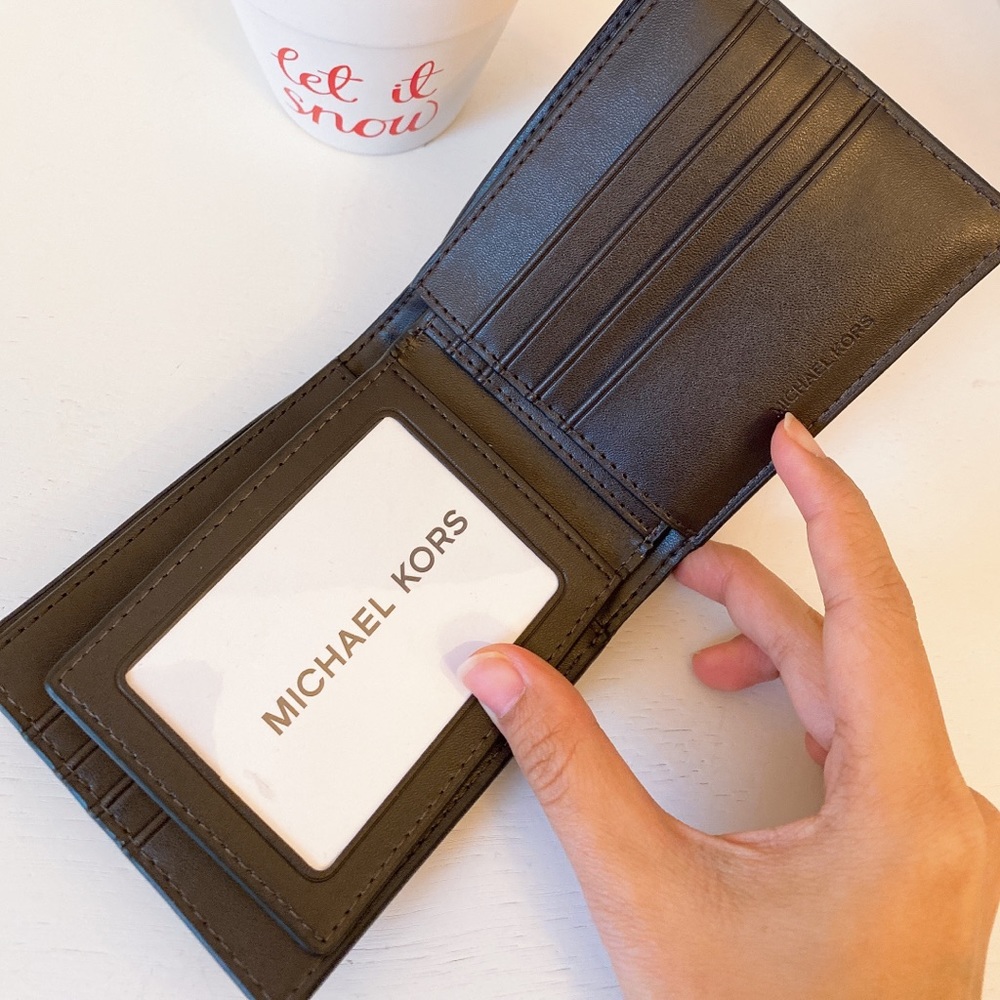 Michael Kors Cooper Bifold W Passcase - Picture 5 of 8